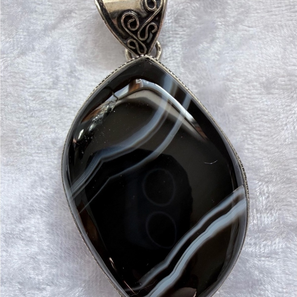 Natural Banded Black Oynx Stone Pendant in .925.Sterling Silver